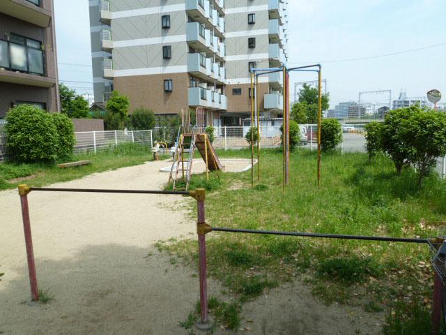 ノバ茨木　敷地内公園