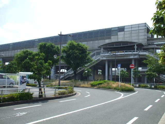 　大阪モノレール線「沢良宜」駅　徒歩14分