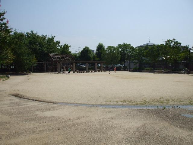 　奈良東公園　約50ｍ