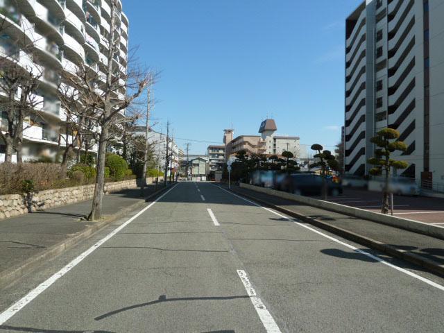 南茨木駅前ハイタウンＣ棟　周辺道路