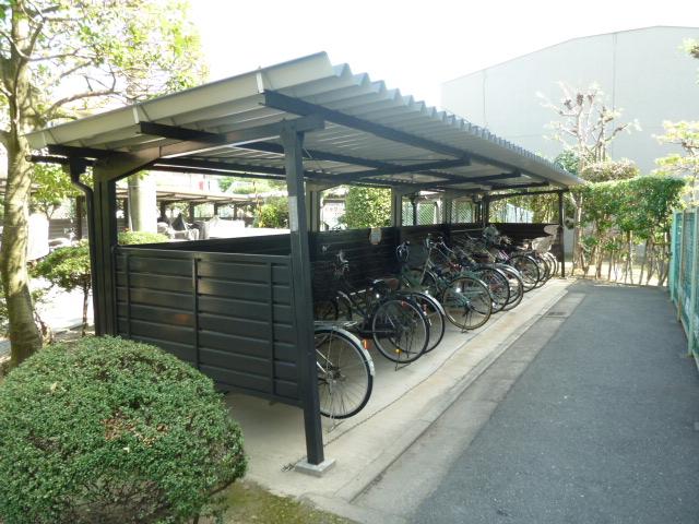 茨木南春日丘プライムタウンＪ棟　駐輪スペース