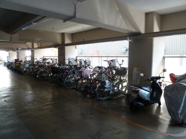 茨木グランドハイツ　駐輪スペース
